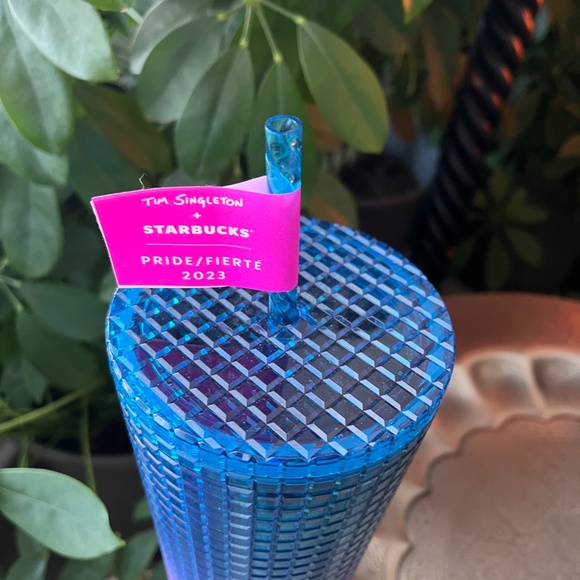 STARBUCKS 2023 24 oz PRIDE Grid Tumbler - Picture 6 of 6